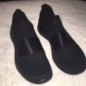 All Black APL tech loom bliss